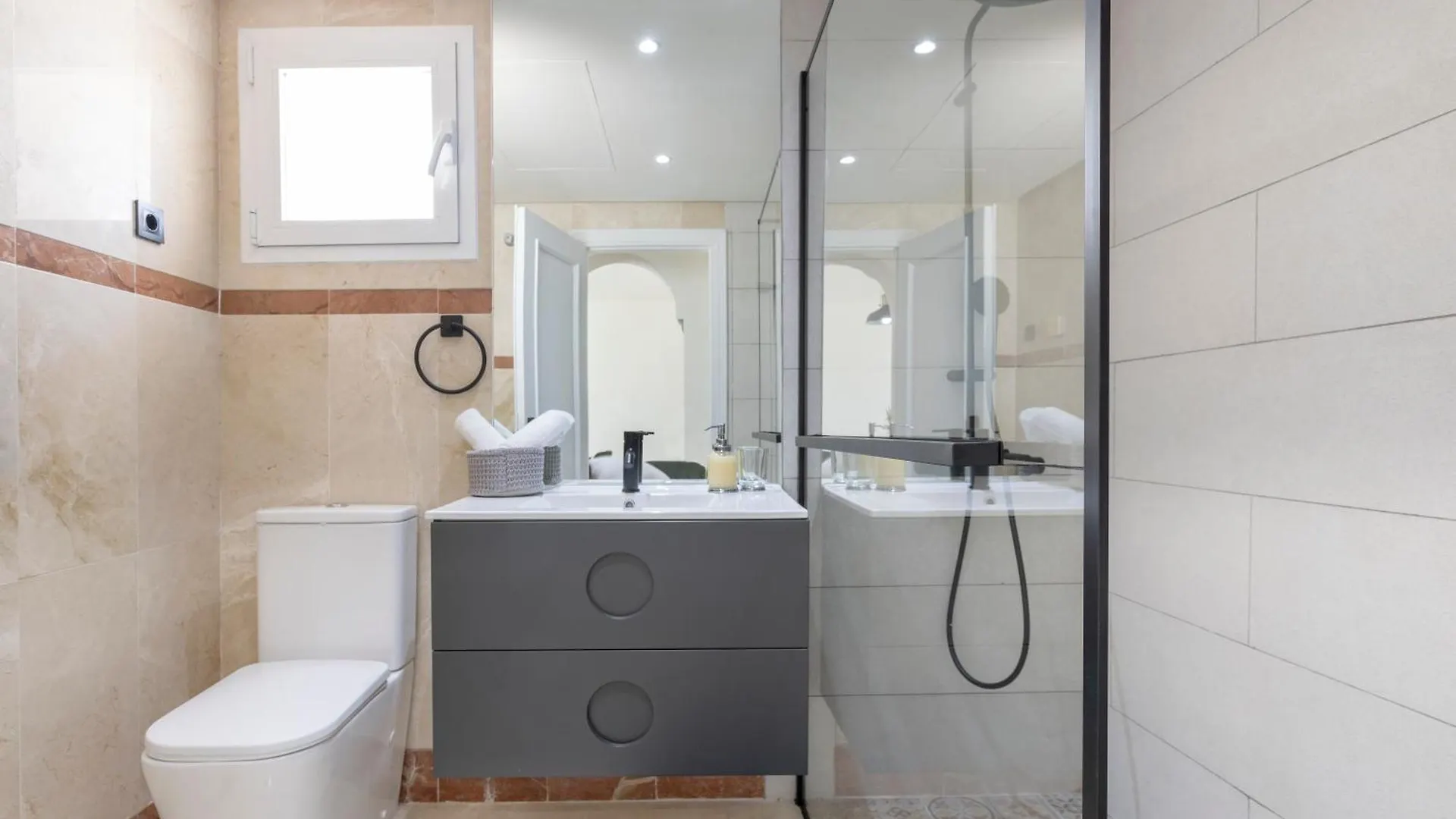 2 Bedroom 2 Bathroom Penthouse Apartment Estepona