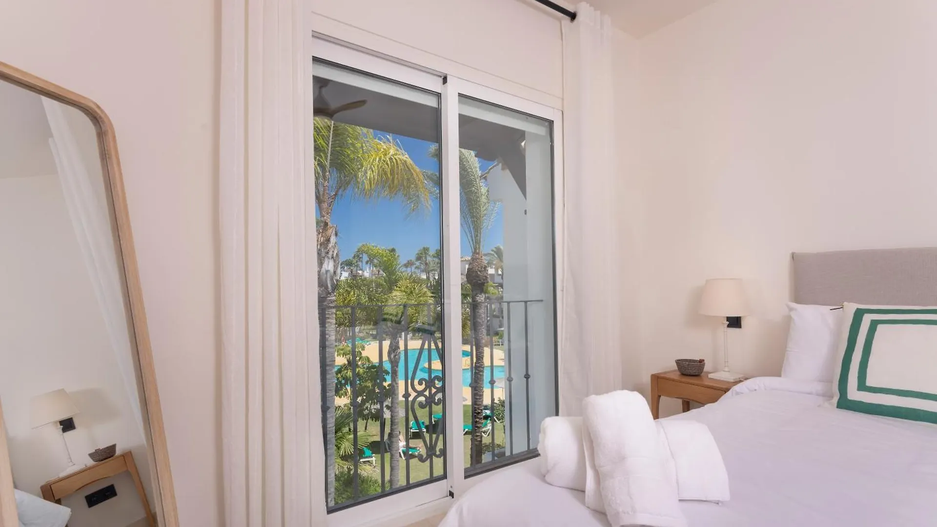 2 Bedroom 2 Bathroom Penthouse Apartment Estepona